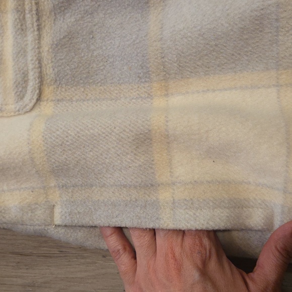 Old Navy Soft-Brushed Utility Shacket - Picture 5 of 8